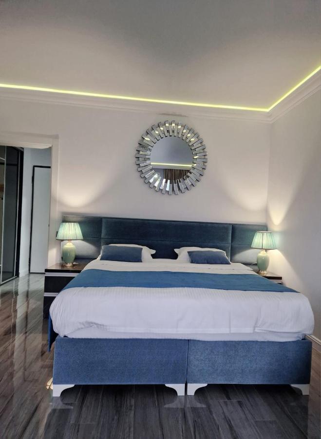White Tower - Private Studio 106 Mamaia Exteriör bild